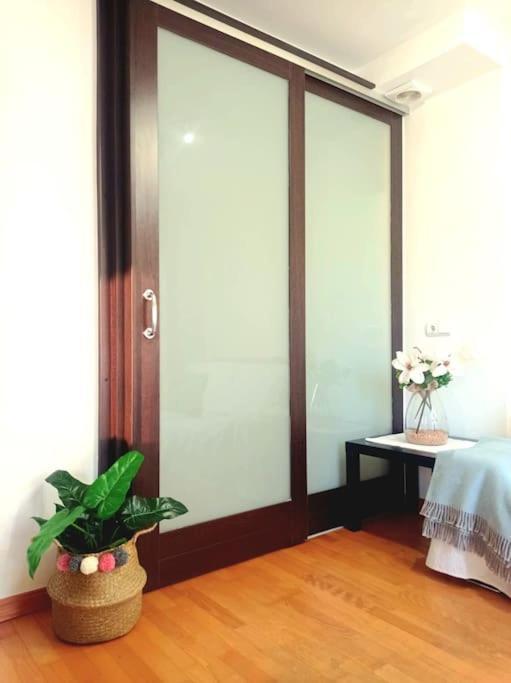 Appartamento Acogedor Apartamento Con Piscina Y Garaje Huesca Esterno foto